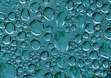 Aqua-Drops (Druppels in Petrol of Aquamarijn) van Caroline Lichthart