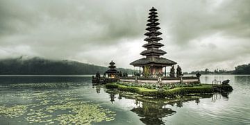 Le temple de Pura ulun danu bratan en Indonésie sur Everards Photography