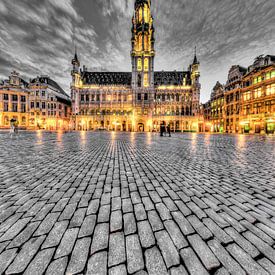 Der Grand Place von Brüssel bei Nacht von Paul Marnef