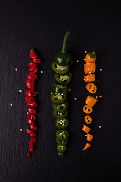 drie gekleurde pepers 1 van 2 van Anita Visschers