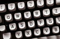 Old vintage style typewriter by Silva Wischeropp thumbnail