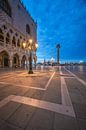 Venetië Palazzo Ducale in de ochtend van Jean Claude Castor thumbnail