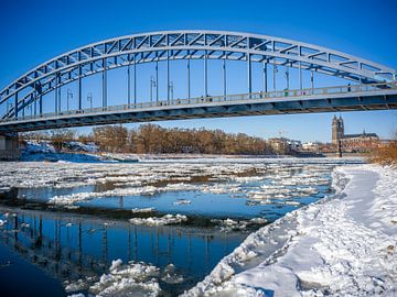 Magdeburg - Star Bridge and Elbe with ice floes by t.ART