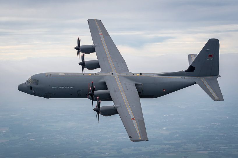 C-130. Air to air shoot above Belgium. Danish Air Force. van Luchtvaart / Aviation