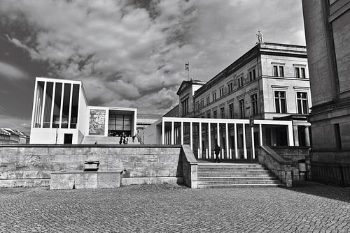 La galerie James Simon sur l'Île aux Musées de Berlin - en noir et blanc