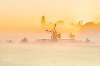 Sunrise in the mist at the Kaatmolen by Pieter Struiksma thumbnail