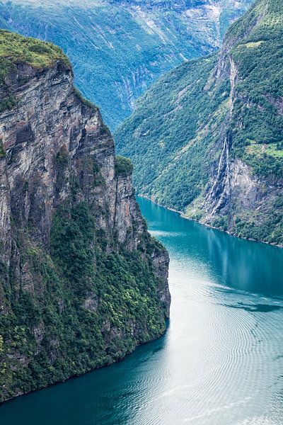 Geirangerfjord in Norwegen van Rico Ködder