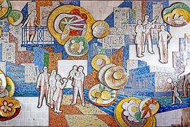 Mosaik im Busbahnhof von Chisinau (groß) von Pieter van Marion