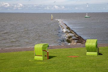 Chaises de plage à l'embarcadère Hooger Ferry sur Alexander Wolff