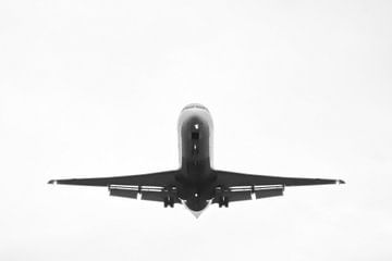 Airplane by Norbert Sülzner