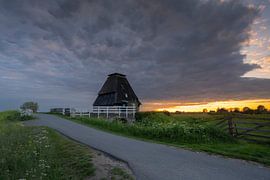 Lock mill