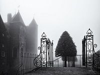 Slot Assumburg in de mist