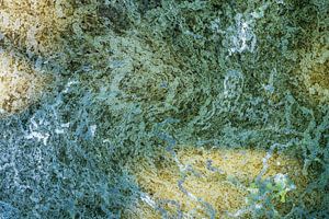 zartgrün bis hellgraue Abstraktion auf Glas