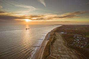 Dishoek zonsondergang 2 van Andy Troy