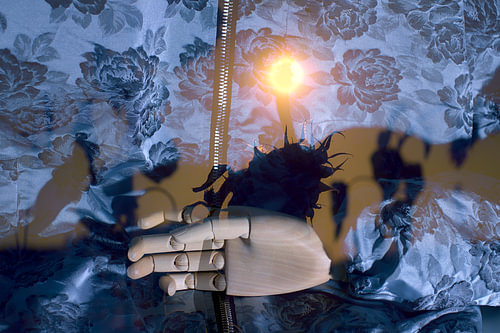 Blue Garden von True Color Stories
