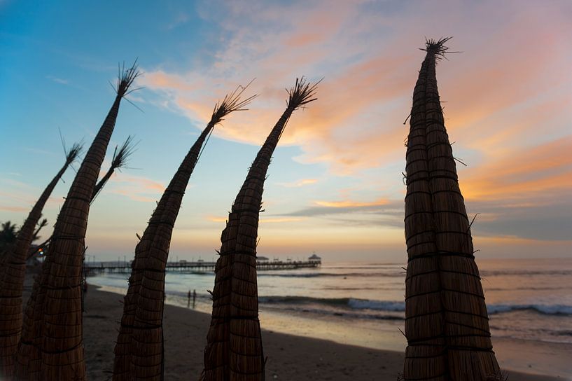 Caballitos de totora par Richard Wareham