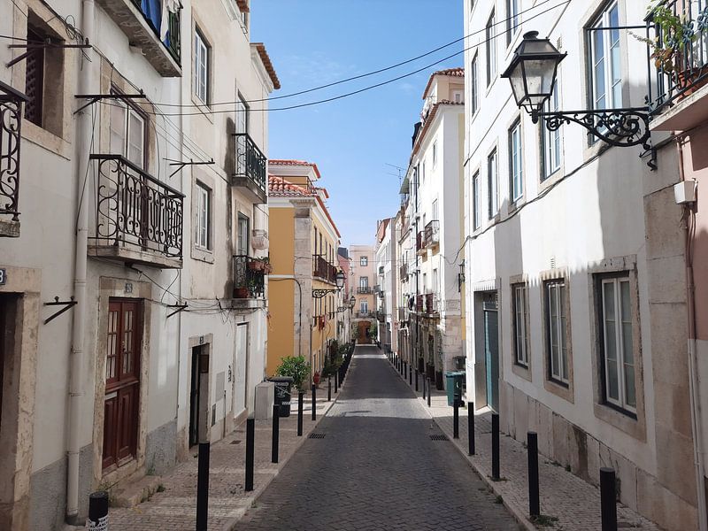 Lisbon by Hello Pompoyo