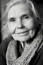 De ogen van wijze vrouwen van Poster Art Shop thumbnail