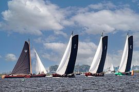 Skutsjezeilwedstrijden op de Friese Meren 2023 by Brian Morgan