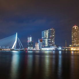 Skyline of Rotterdam by night sur Patrick de Vleeschauwer