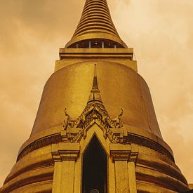 Golden Pagoda by Insolitus Fotografie