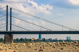 Theodor-Heuss-Bridge Düsseldorf by Michael Ruland