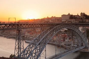 Ponte Dom Luis I, site du patrimoine mondial de l'UNESCO, Porto, Portugal sur Markus Lange