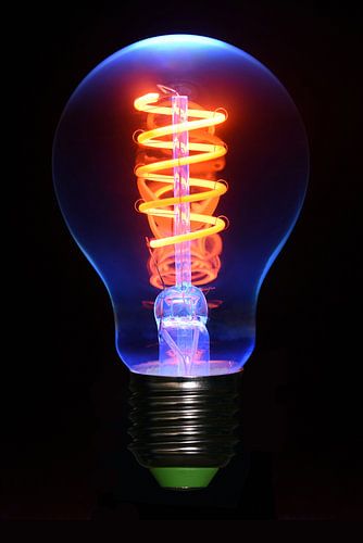 UV induced fluorescence photo of an LED lamp