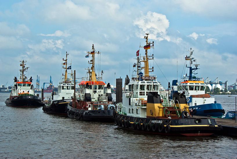 Tugs, towboats by Norbert Sülzner