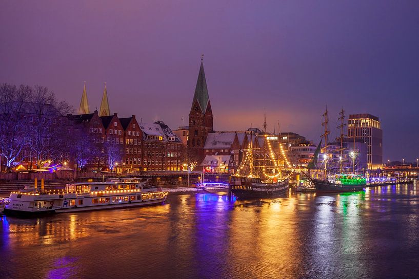 Weser with Christmas market Schlachtezauber by Torsten Krüger