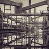 Oude fabriek reflectie horizontaal van Reversepixel Photography