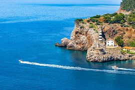 Leuchtturm von Puerto de Soller auf der Insel Mallorca, Spanien von Alex Winter