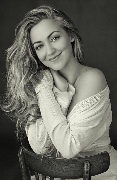 Lady luna by Monika Sobocik