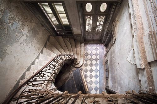 Piano dans la salle.
