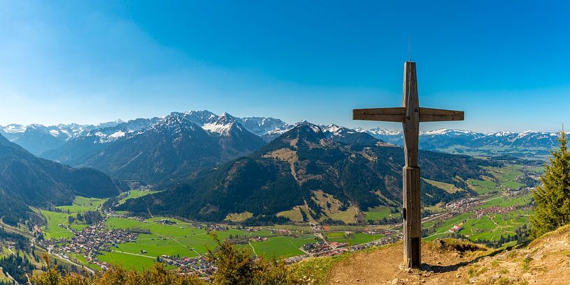 Croix du sommet sur le Hirschberg par Walter G. Allgöwer