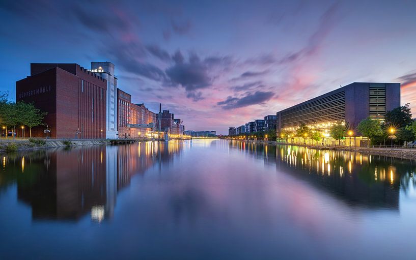 Innenhafen von Duisburg, Nordrhein-Westfalen, Deutschland von Alexander Ludwig