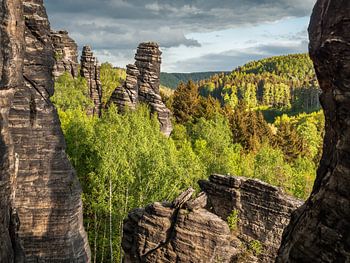 Bielatal, Sächsische Schweiz - Schiefer Turm und Wegelagerer