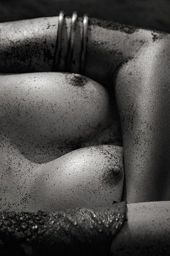 Black beach by Silvio Schoisswohl