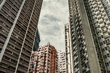 Hoogbouw naar de hemel in Hong Kong van Mickéle Godderis