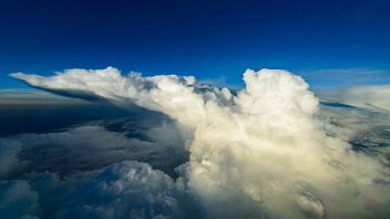 Thunderstorm atmosphere by Denis Feiner