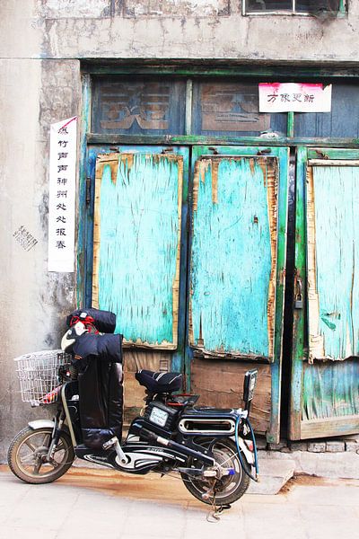 Retro Moped Xian by Inge Hogenbijl