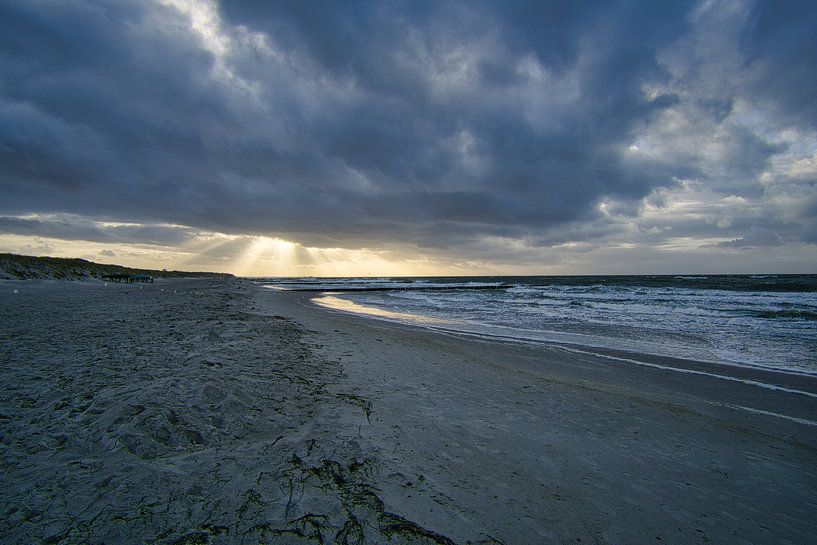 Sunset on the beach at Zingst, romantic by Martin Köbsch