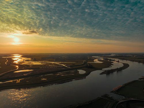 IJssel en Reevediep lente zonsondergang panoramisch vogelperspectief