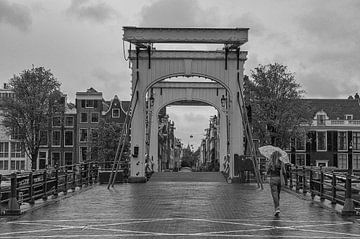 Walking in the rain by Peter Bartelings