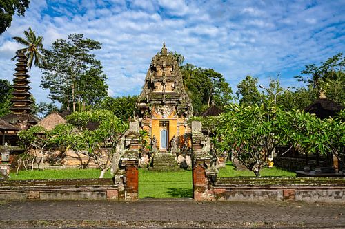 Mystischer Tempel auf Bali – Harmonie aus Natur und Spiritualität