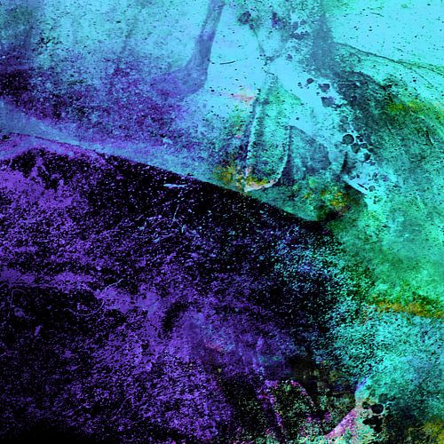 STORMY PURPLE EXPLOSION