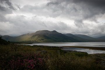 Fantastisch mysterieus landschap in Schotland van Patrick Verhoef