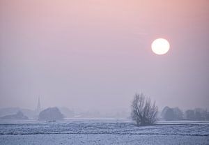 Winterlandschaft bei Sonnenuntergang.