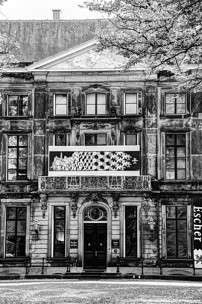 Escher In het Paleis Museum Den Haag Zwart-Wit van Hendrik-Jan Kornelis