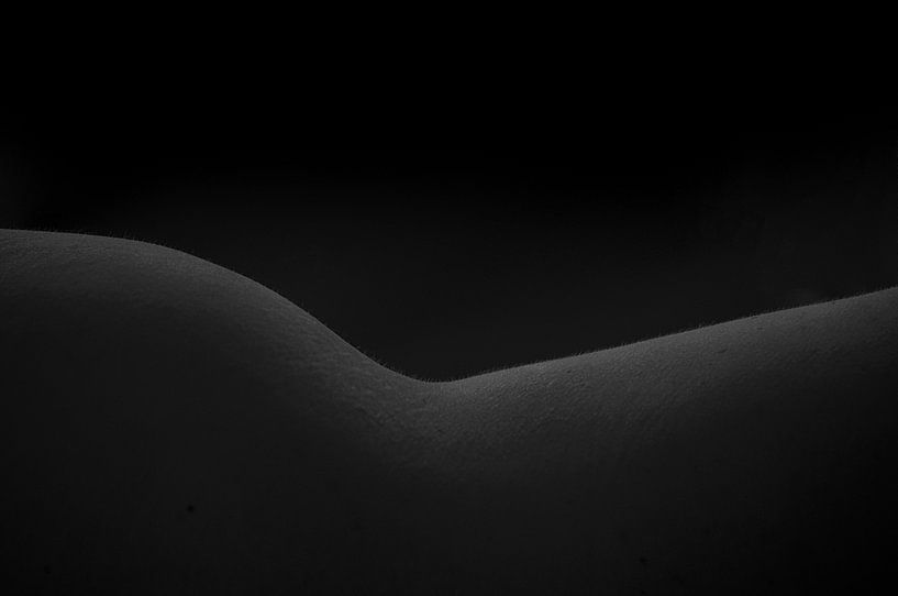 Forme féminine noir et blanc par Ben Willemsen